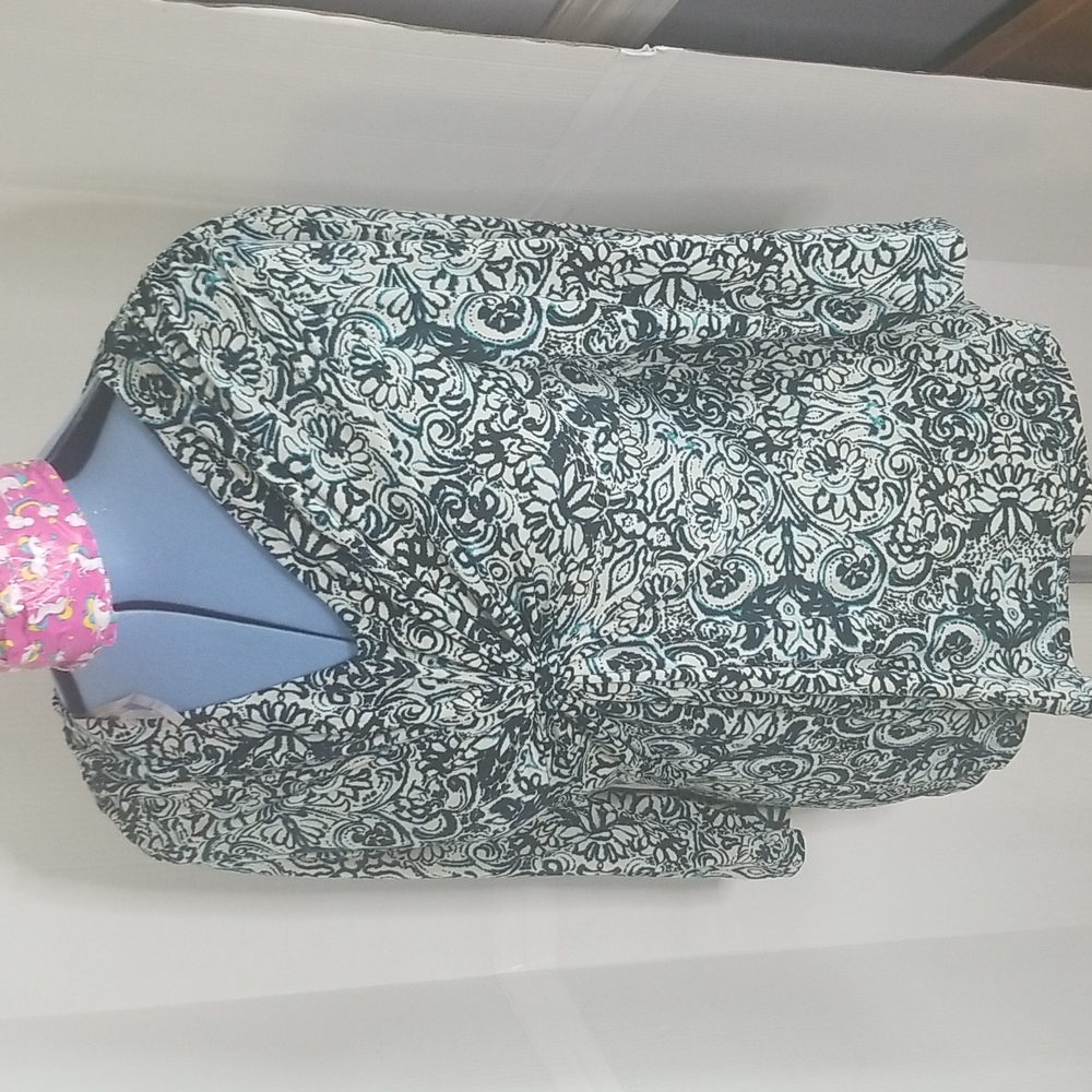 Daisy Fuentes gather princess top